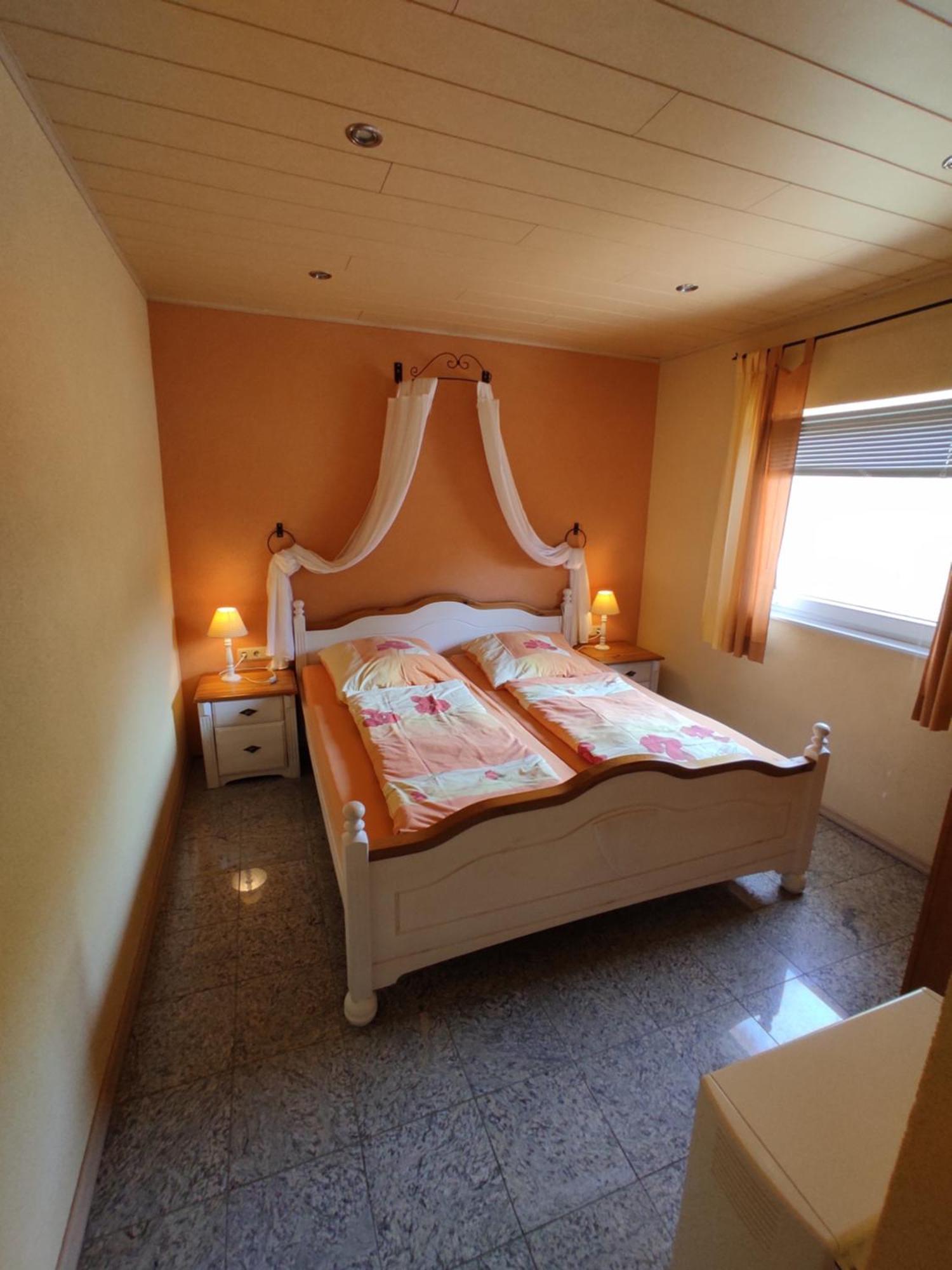 Apartamento Moselferienweingut Schaefer Wintrich Habitación foto
